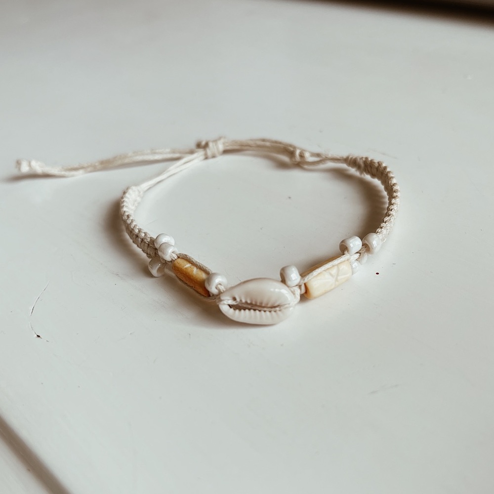 puka shell bracelet